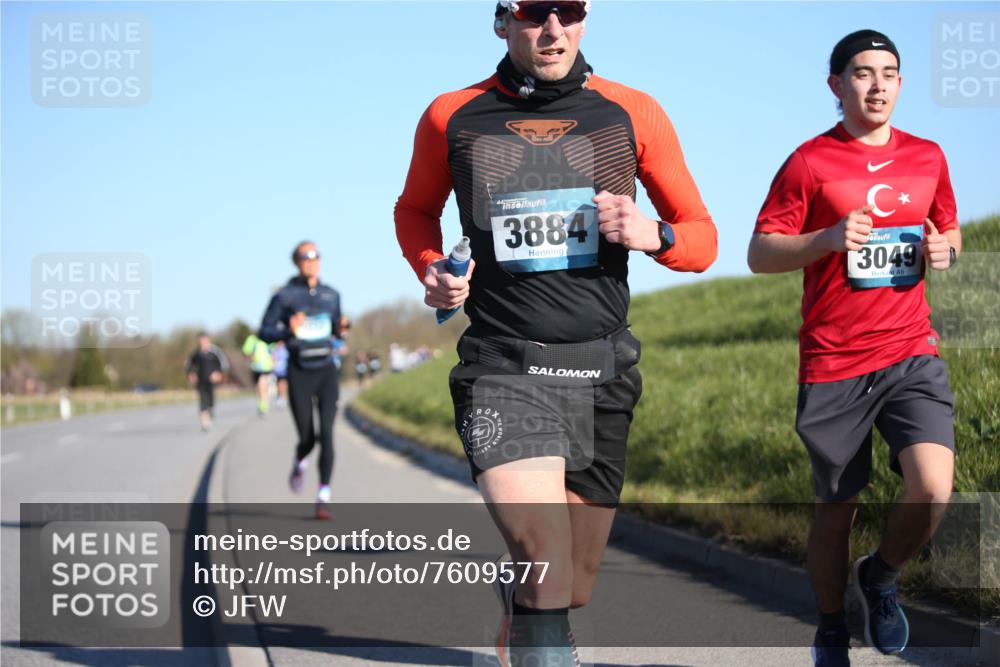 06.04.2025 - 44. Internationalen Wilhelmsburger Insellauf Jannik Wohlers http://msf.ph/oto/7609577 06.04.2025 09:23:43 Laufen 3884, 3049 meine-sportfotos.de