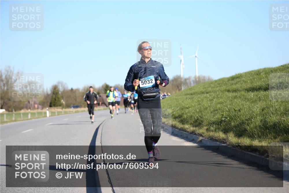 06.04.2025 - 44. Internationalen Wilhelmsburger Insellauf Jannik Wohlers http://msf.ph/oto/7609594 06.04.2025 09:23:44 Laufen 5032 meine-sportfotos.de