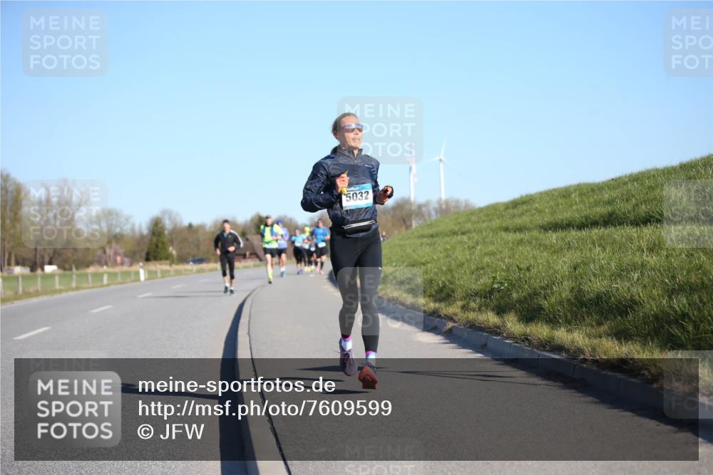 06.04.2025 - 44. Internationalen Wilhelmsburger Insellauf Jannik Wohlers http://msf.ph/oto/7609599 06.04.2025 09:23:44 Laufen 5032 meine-sportfotos.de