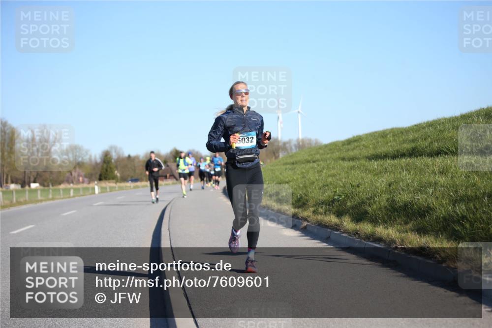 06.04.2025 - 44. Internationalen Wilhelmsburger Insellauf Jannik Wohlers http://msf.ph/oto/7609601 06.04.2025 09:23:44 Laufen 5032 meine-sportfotos.de