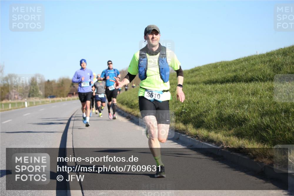 06.04.2025 - 44. Internationalen Wilhelmsburger Insellauf Jannik Wohlers http://msf.ph/oto/7609631 06.04.2025 09:23:52 Laufen 3870, 3610 meine-sportfotos.de