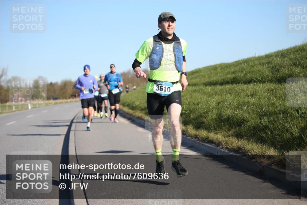 06.04.2025 - 44. Internationalen Wilhelmsburger Insellauf Jannik Wohlers http://msf.ph/oto/7609636 06.04.2025 09:23:53 Laufen 3610 meine-sportfotos.de