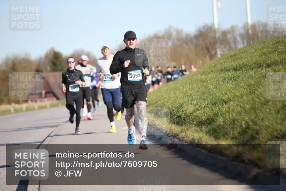 06.04.2025 - 44. Internationalen Wilhelmsburger Insellauf Jannik Wohlers http://msf.ph/oto/7609705 06.04.2025 09:24:01 Laufen 429, 5052 meine-sportfotos.de