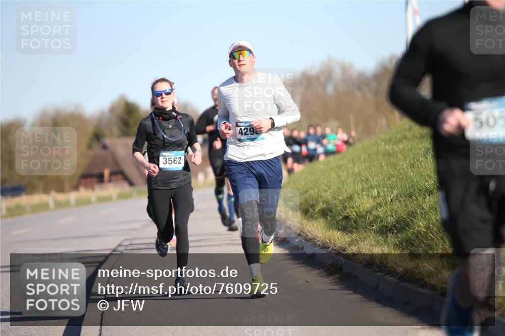 06.04.2025 - 44. Internationalen Wilhelmsburger Insellauf Jannik Wohlers http://msf.ph/oto/7609725 06.04.2025 09:24:05 Laufen 3562, 429, 505 meine-sportfotos.de