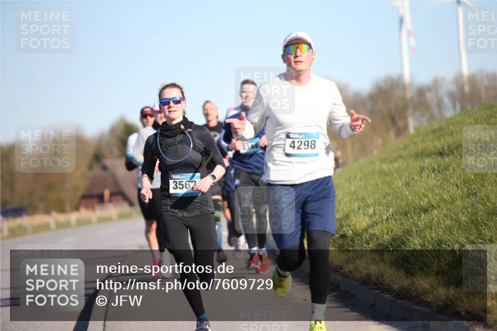 06.04.2025 - 44. Internationalen Wilhelmsburger Insellauf Jannik Wohlers http://msf.ph/oto/7609729 06.04.2025 09:24:06 Laufen 3562, 4298 meine-sportfotos.de