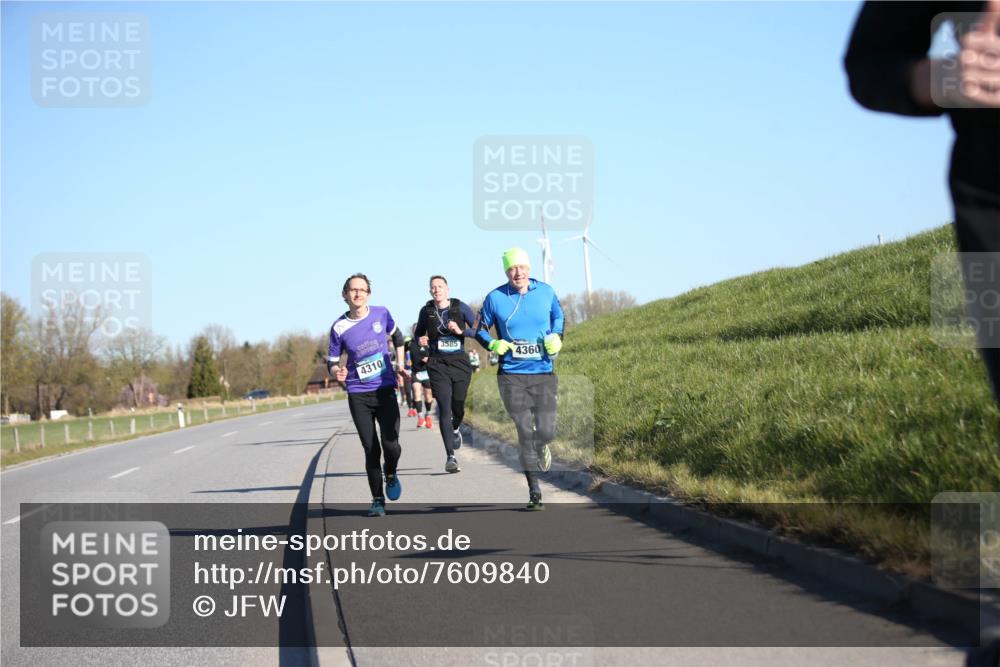 06.04.2025 - 44. Internationalen Wilhelmsburger Insellauf Jannik Wohlers http://msf.ph/oto/7609840 06.04.2025 09:24:14 Laufen 4310, 3585, 4360 meine-sportfotos.de