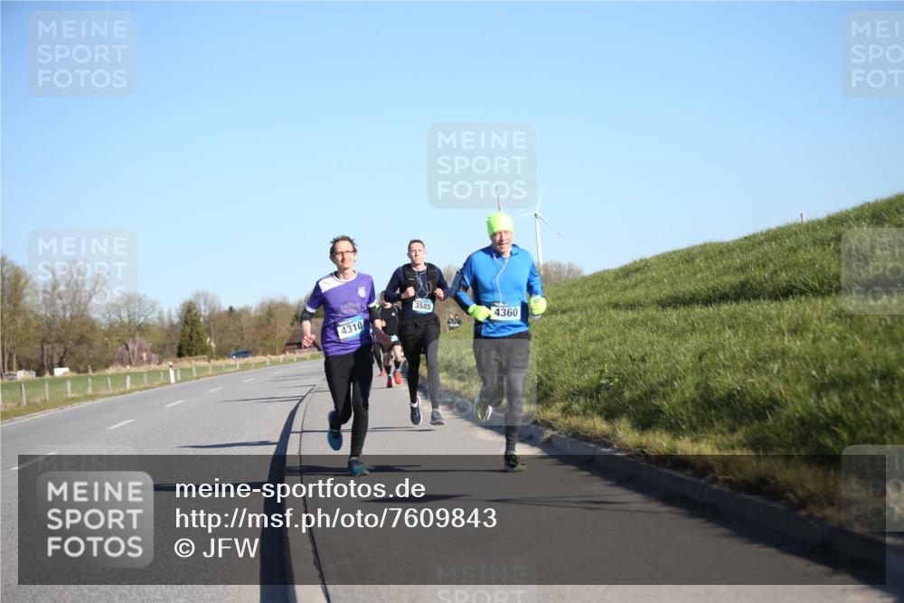 06.04.2025 - 44. Internationalen Wilhelmsburger Insellauf Jannik Wohlers http://msf.ph/oto/7609843 06.04.2025 09:24:14 Laufen 3585, 4310, 4360 meine-sportfotos.de