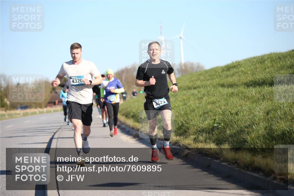 06.04.2025 - 44. Internationalen Wilhelmsburger Insellauf Jannik Wohlers http://msf.ph/oto/7609895 06.04.2025 09:24:19 Laufen 4326, 1263, 3823 meine-sportfotos.de
