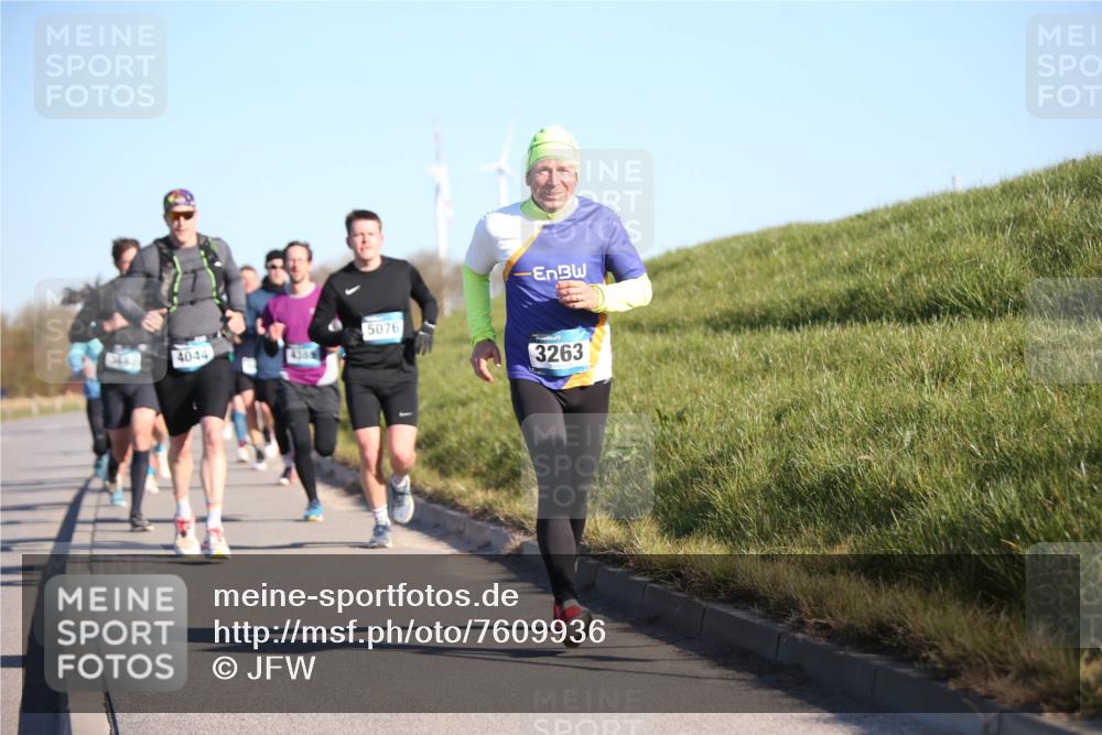 06.04.2025 - 44. Internationalen Wilhelmsburger Insellauf Jannik Wohlers http://msf.ph/oto/7609936 06.04.2025 09:24:23 Laufen 3443, 4044, 438, 5076, 3263 meine-sportfotos.de