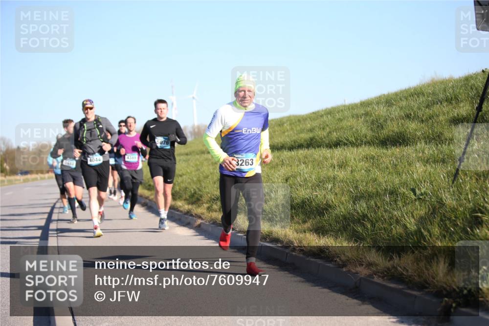 06.04.2025 - 44. Internationalen Wilhelmsburger Insellauf Jannik Wohlers http://msf.ph/oto/7609947 06.04.2025 09:24:24 Laufen 3493, 4044, 4385, 5076, 3263 meine-sportfotos.de