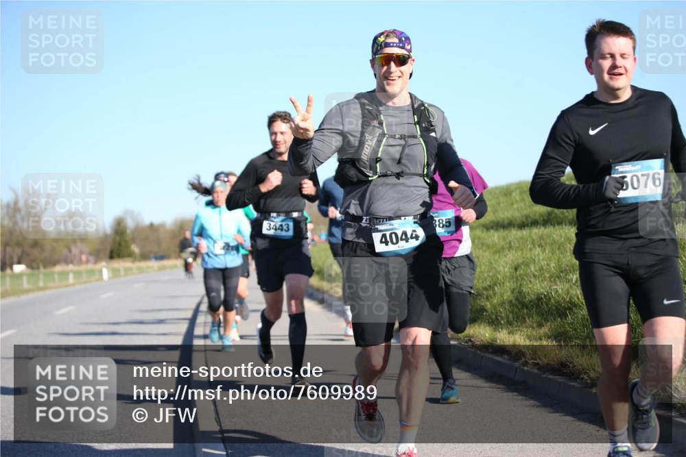 06.04.2025 - 44. Internationalen Wilhelmsburger Insellauf Jannik Wohlers http://msf.ph/oto/7609989 06.04.2025 09:24:26 Laufen 3443, 4044, 885, 5076 meine-sportfotos.de