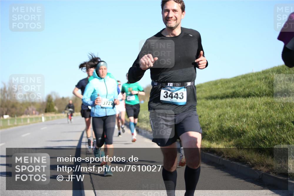 06.04.2025 - 44. Internationalen Wilhelmsburger Insellauf Jannik Wohlers http://msf.ph/oto/7610027 06.04.2025 09:24:27 Laufen 3721, 23130, 3443 meine-sportfotos.de