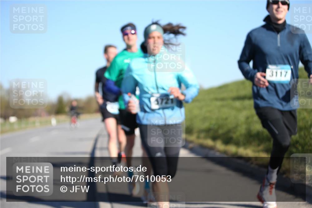 06.04.2025 - 44. Internationalen Wilhelmsburger Insellauf Jannik Wohlers http://msf.ph/oto/7610053 06.04.2025 09:24:28 Laufen 3117 meine-sportfotos.de