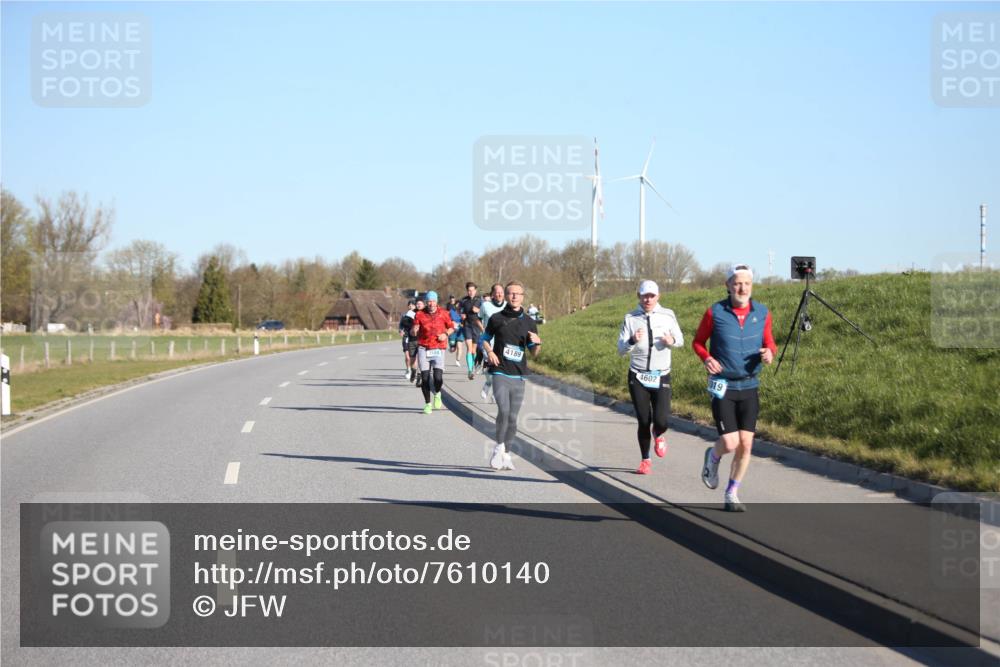 06.04.2025 - 44. Internationalen Wilhelmsburger Insellauf Jannik Wohlers http://msf.ph/oto/7610140 06.04.2025 09:25:28 Laufen 4189, 4602, 19 meine-sportfotos.de