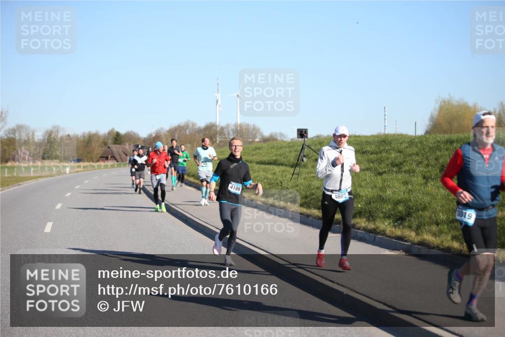 06.04.2025 - 44. Internationalen Wilhelmsburger Insellauf Jannik Wohlers http://msf.ph/oto/7610166 06.04.2025 09:25:31 Laufen 4189, 4602, 3019 meine-sportfotos.de
