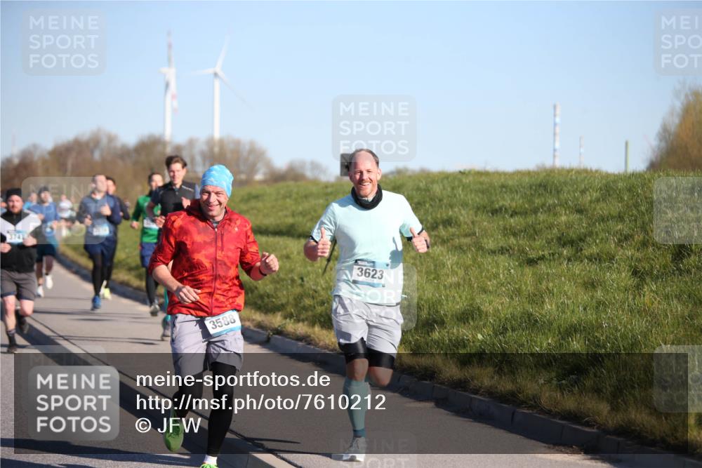 06.04.2025 - 44. Internationalen Wilhelmsburger Insellauf Jannik Wohlers http://msf.ph/oto/7610212 06.04.2025 09:25:34 Laufen 3742, 3588, 3623 meine-sportfotos.de