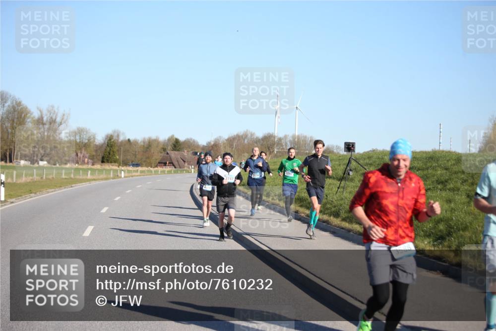 06.04.2025 - 44. Internationalen Wilhelmsburger Insellauf Jannik Wohlers http://msf.ph/oto/7610232 06.04.2025 09:25:36 Laufen 3174, 3747, 3267, 3588 meine-sportfotos.de