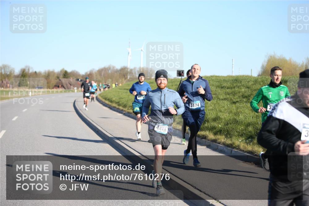 06.04.2025 - 44. Internationalen Wilhelmsburger Insellauf Jannik Wohlers http://msf.ph/oto/7610276 06.04.2025 09:25:39 Laufen 4272, 3174, 3, 4271 meine-sportfotos.de