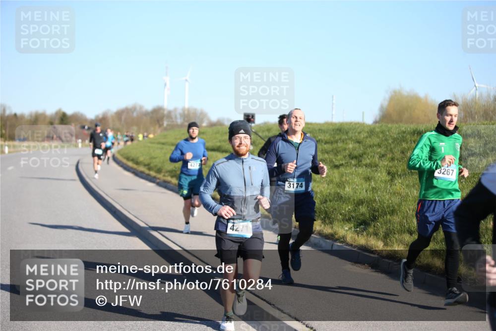 06.04.2025 - 44. Internationalen Wilhelmsburger Insellauf Jannik Wohlers http://msf.ph/oto/7610284 06.04.2025 09:25:40 Laufen 4272, 4271, 3174, 3267 meine-sportfotos.de
