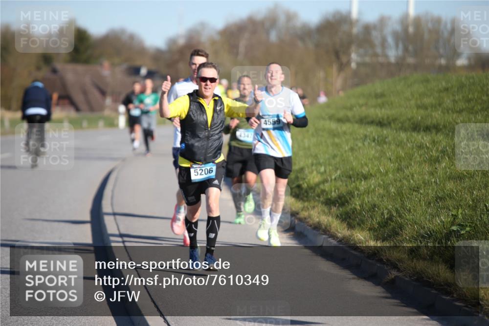 06.04.2025 - 44. Internationalen Wilhelmsburger Insellauf Jannik Wohlers http://msf.ph/oto/7610349 06.04.2025 09:25:51 Laufen 5206, 4347, 4559 meine-sportfotos.de