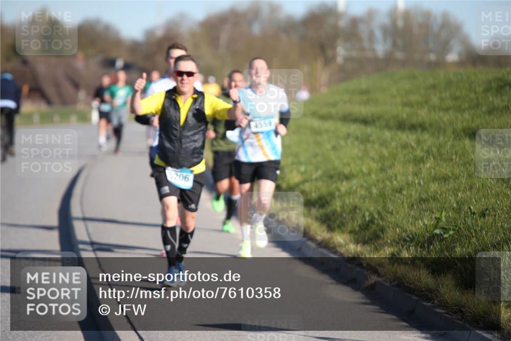 06.04.2025 - 44. Internationalen Wilhelmsburger Insellauf Jannik Wohlers http://msf.ph/oto/7610358 06.04.2025 09:25:51 Laufen 5206, 4559 meine-sportfotos.de