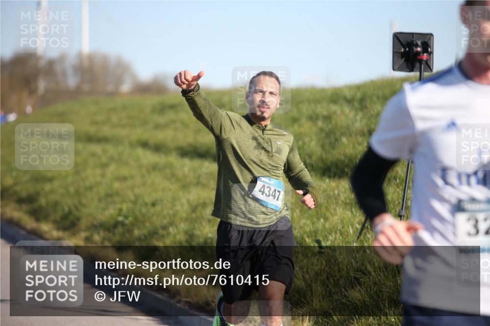 06.04.2025 - 44. Internationalen Wilhelmsburger Insellauf Jannik Wohlers http://msf.ph/oto/7610415 06.04.2025 09:25:56 Laufen 4347, 32 meine-sportfotos.de