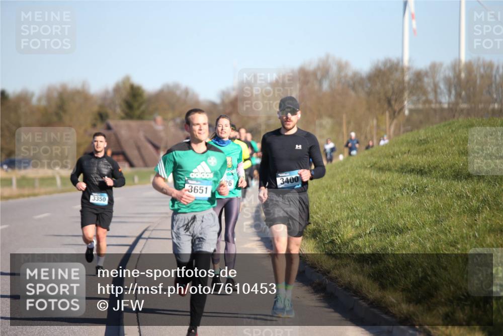 06.04.2025 - 44. Internationalen Wilhelmsburger Insellauf Jannik Wohlers http://msf.ph/oto/7610453 06.04.2025 09:26:01 Laufen 3350, 3651, 26, 3400 meine-sportfotos.de