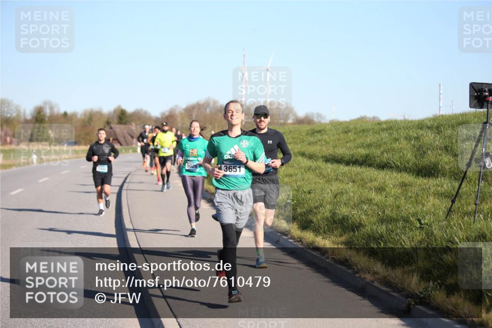 06.04.2025 - 44. Internationalen Wilhelmsburger Insellauf Jannik Wohlers http://msf.ph/oto/7610479 06.04.2025 09:26:03 Laufen 5026, 3651, 3350 meine-sportfotos.de
