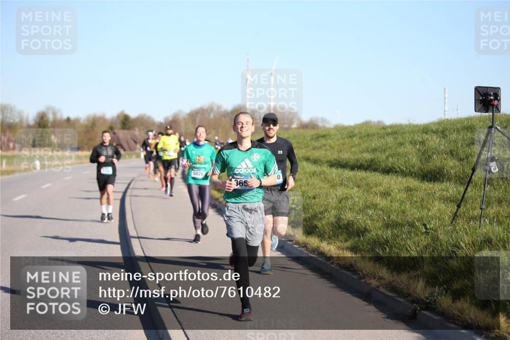 06.04.2025 - 44. Internationalen Wilhelmsburger Insellauf Jannik Wohlers http://msf.ph/oto/7610482 06.04.2025 09:26:04 Laufen 5026, 365, 0 meine-sportfotos.de
