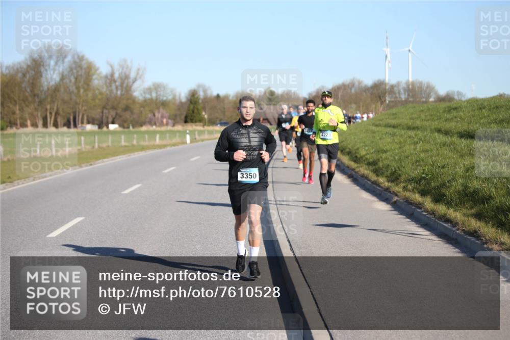 06.04.2025 - 44. Internationalen Wilhelmsburger Insellauf Jannik Wohlers http://msf.ph/oto/7610528 06.04.2025 09:26:07 Laufen 3350, 4223 meine-sportfotos.de