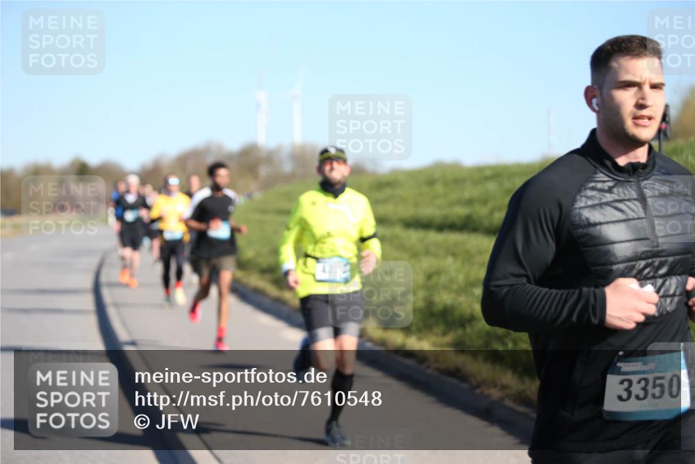 06.04.2025 - 44. Internationalen Wilhelmsburger Insellauf Jannik Wohlers http://msf.ph/oto/7610548 06.04.2025 09:26:09 Laufen 3350 meine-sportfotos.de
