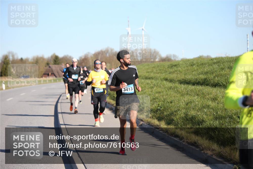 06.04.2025 - 44. Internationalen Wilhelmsburger Insellauf Jannik Wohlers http://msf.ph/oto/7610563 06.04.2025 09:26:10 Laufen 4584, 3413 meine-sportfotos.de