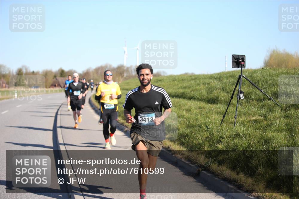 06.04.2025 - 44. Internationalen Wilhelmsburger Insellauf Jannik Wohlers http://msf.ph/oto/7610599 06.04.2025 09:26:12 Laufen 4584, 3413 meine-sportfotos.de