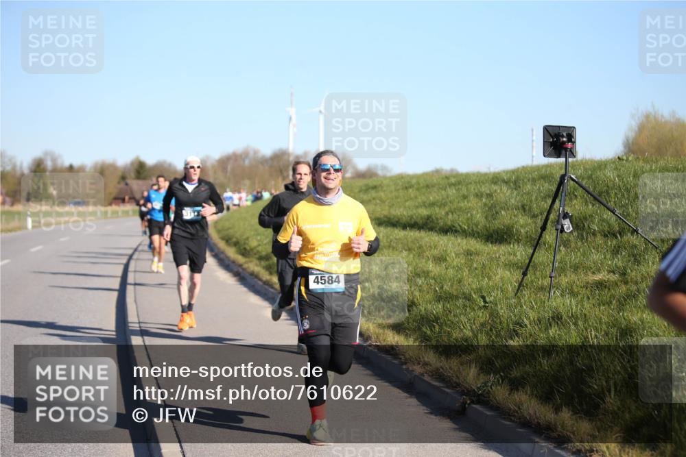 06.04.2025 - 44. Internationalen Wilhelmsburger Insellauf Jannik Wohlers http://msf.ph/oto/7610622 06.04.2025 09:26:13 Laufen 3113, 4584 meine-sportfotos.de