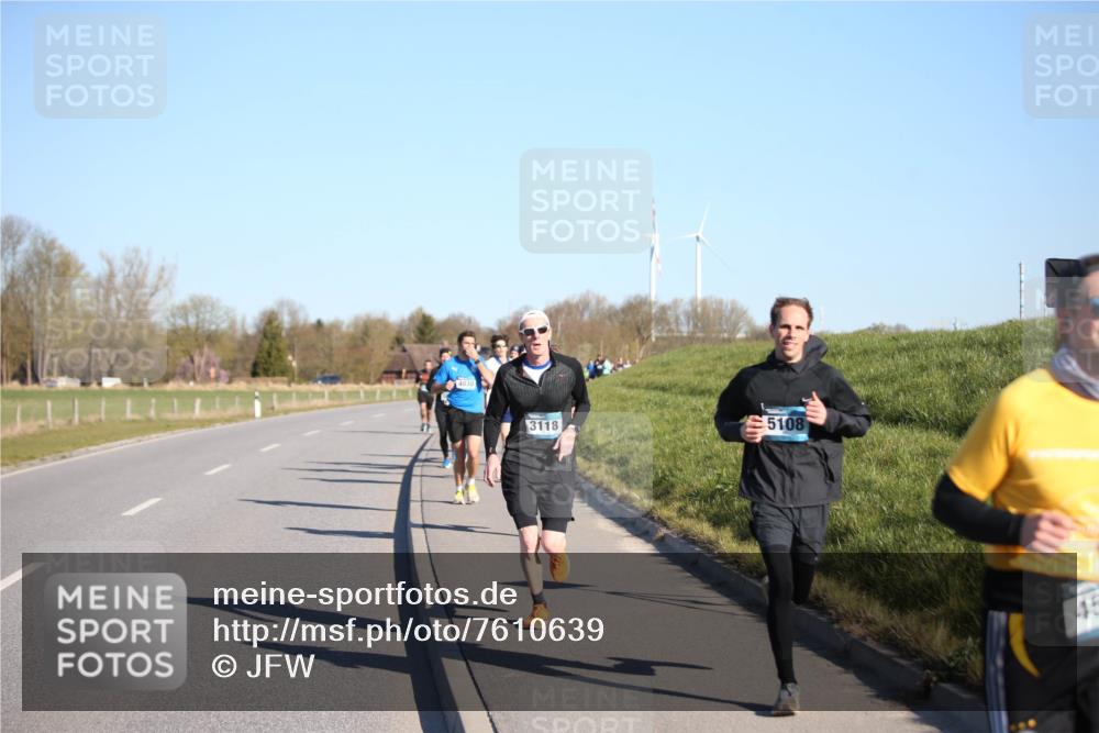 06.04.2025 - 44. Internationalen Wilhelmsburger Insellauf Jannik Wohlers http://msf.ph/oto/7610639 06.04.2025 09:26:14 Laufen 4030, 3118, 5108, 45 meine-sportfotos.de