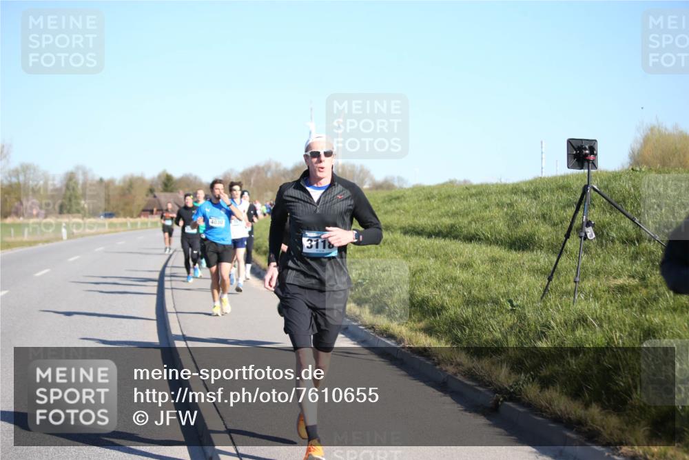 06.04.2025 - 44. Internationalen Wilhelmsburger Insellauf Jannik Wohlers http://msf.ph/oto/7610655 06.04.2025 09:26:16 Laufen 4030, 3118 meine-sportfotos.de