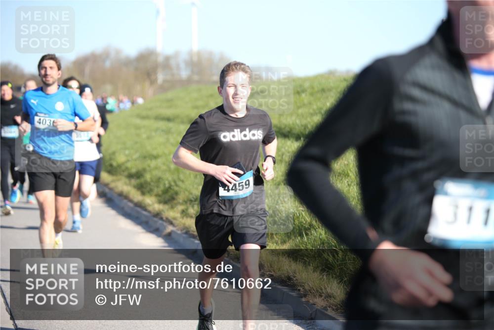 06.04.2025 - 44. Internationalen Wilhelmsburger Insellauf Jannik Wohlers http://msf.ph/oto/7610662 06.04.2025 09:26:17 Laufen 4036, 4459, 311 meine-sportfotos.de