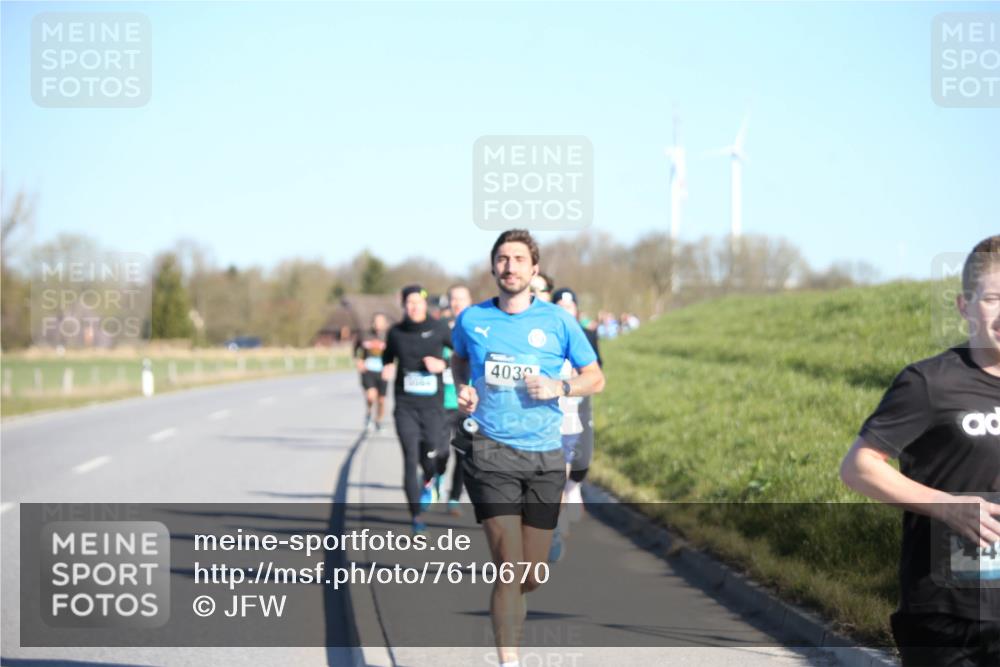 06.04.2025 - 44. Internationalen Wilhelmsburger Insellauf Jannik Wohlers http://msf.ph/oto/7610670 06.04.2025 09:26:18 Laufen 403 meine-sportfotos.de