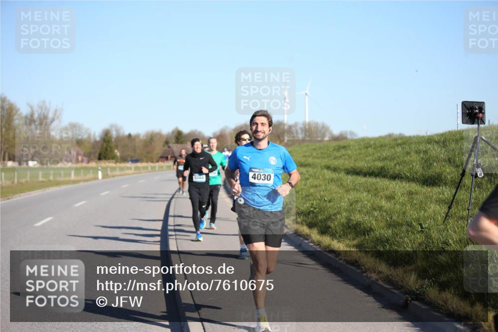 06.04.2025 - 44. Internationalen Wilhelmsburger Insellauf Jannik Wohlers http://msf.ph/oto/7610675 06.04.2025 09:26:18 Laufen 4030, 5084 meine-sportfotos.de