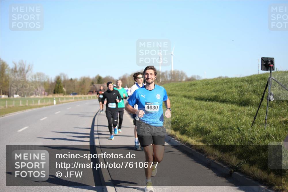 06.04.2025 - 44. Internationalen Wilhelmsburger Insellauf Jannik Wohlers http://msf.ph/oto/7610677 06.04.2025 09:26:18 Laufen 5084, 4030 meine-sportfotos.de