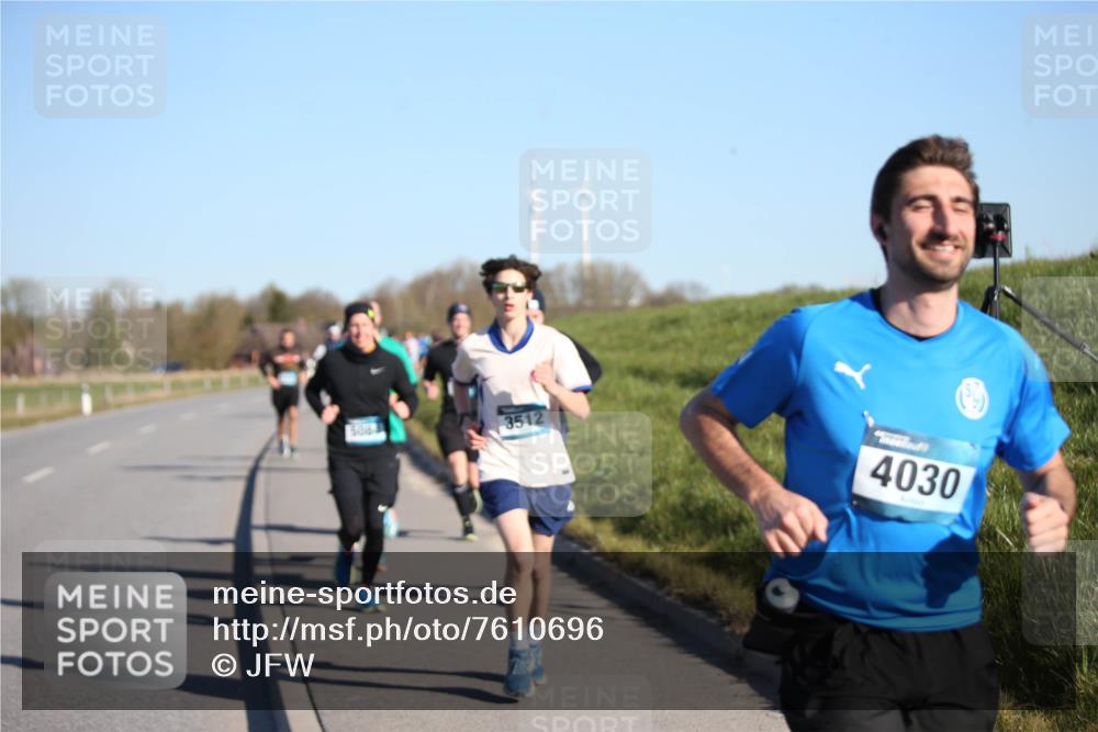 06.04.2025 - 44. Internationalen Wilhelmsburger Insellauf Jannik Wohlers http://msf.ph/oto/7610696 06.04.2025 09:26:19 Laufen 3512, 4030 meine-sportfotos.de