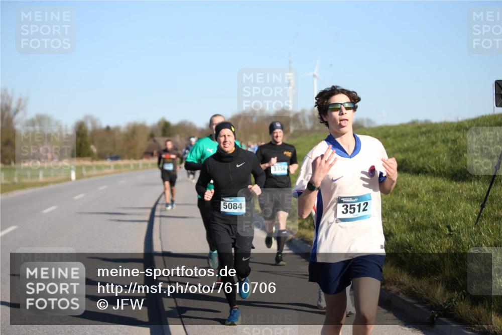 06.04.2025 - 44. Internationalen Wilhelmsburger Insellauf Jannik Wohlers http://msf.ph/oto/7610706 06.04.2025 09:26:20 Laufen 5084, 3356, 3512 meine-sportfotos.de