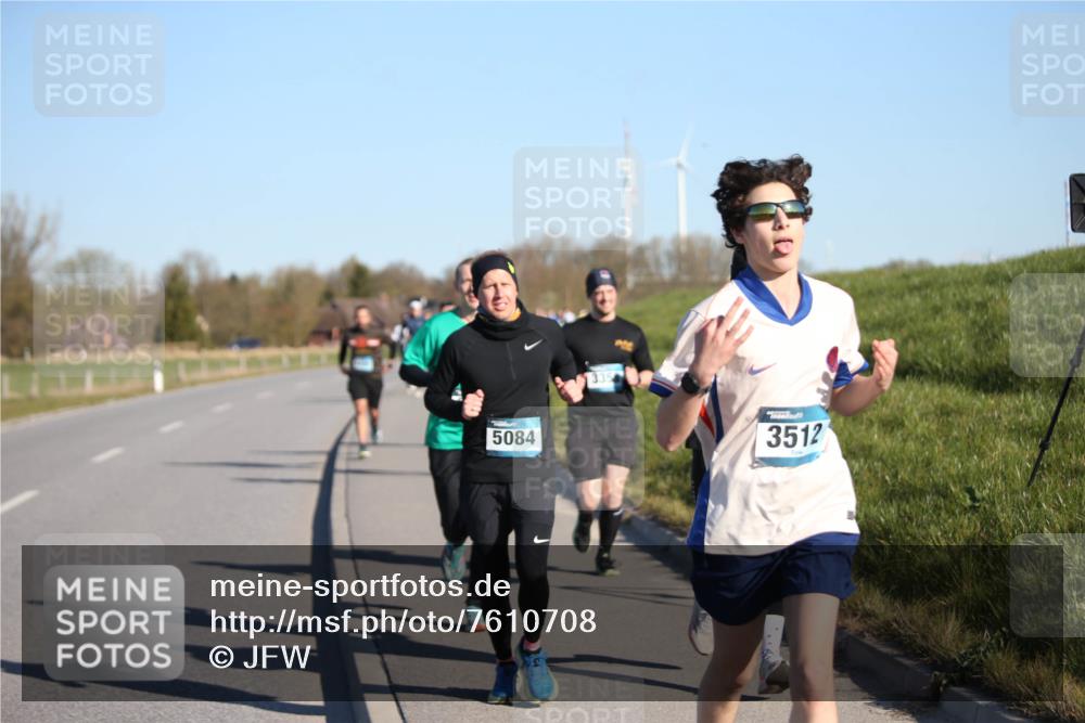 06.04.2025 - 44. Internationalen Wilhelmsburger Insellauf Jannik Wohlers http://msf.ph/oto/7610708 06.04.2025 09:26:21 Laufen 5084, 3512 meine-sportfotos.de