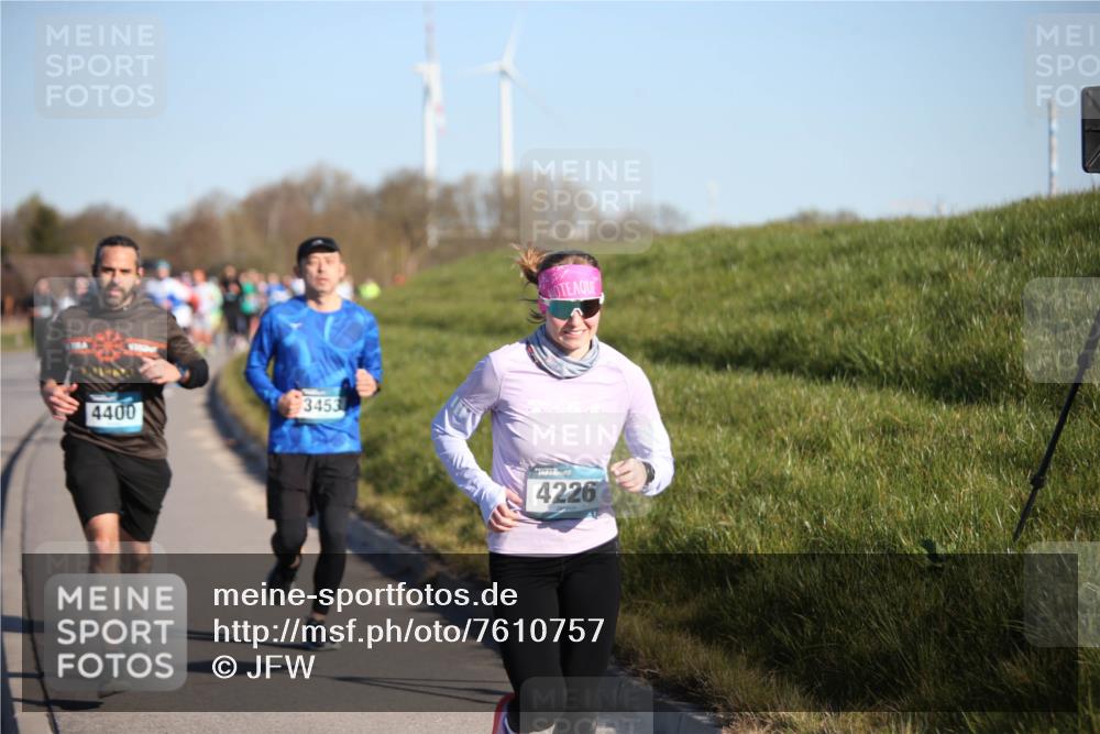 06.04.2025 - 44. Internationalen Wilhelmsburger Insellauf Jannik Wohlers http://msf.ph/oto/7610757 06.04.2025 09:26:25 Laufen 4400, 3453, 4226 meine-sportfotos.de