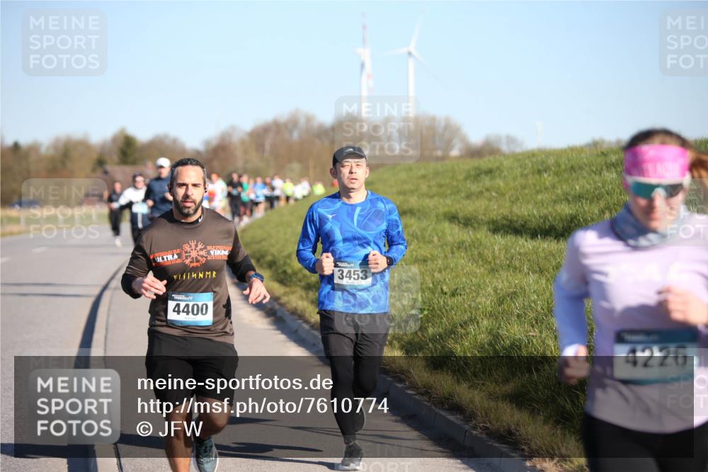 06.04.2025 - 44. Internationalen Wilhelmsburger Insellauf Jannik Wohlers http://msf.ph/oto/7610774 06.04.2025 09:26:25 Laufen 4400, 3453, 4226 meine-sportfotos.de