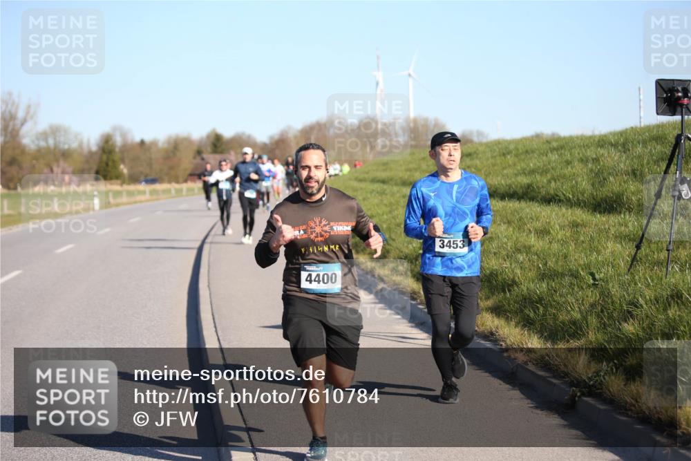 06.04.2025 - 44. Internationalen Wilhelmsburger Insellauf Jannik Wohlers http://msf.ph/oto/7610784 06.04.2025 09:26:26 Laufen 4, 4400, 3453 meine-sportfotos.de