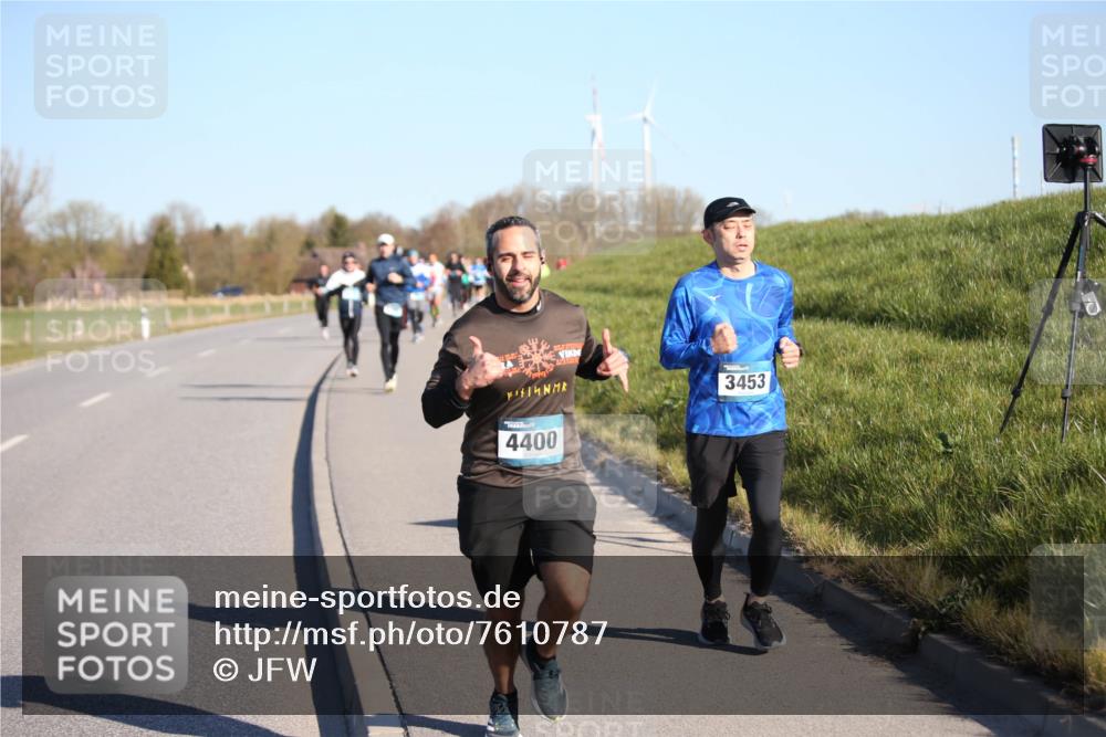 06.04.2025 - 44. Internationalen Wilhelmsburger Insellauf Jannik Wohlers http://msf.ph/oto/7610787 06.04.2025 09:26:26 Laufen 3453, 4400 meine-sportfotos.de