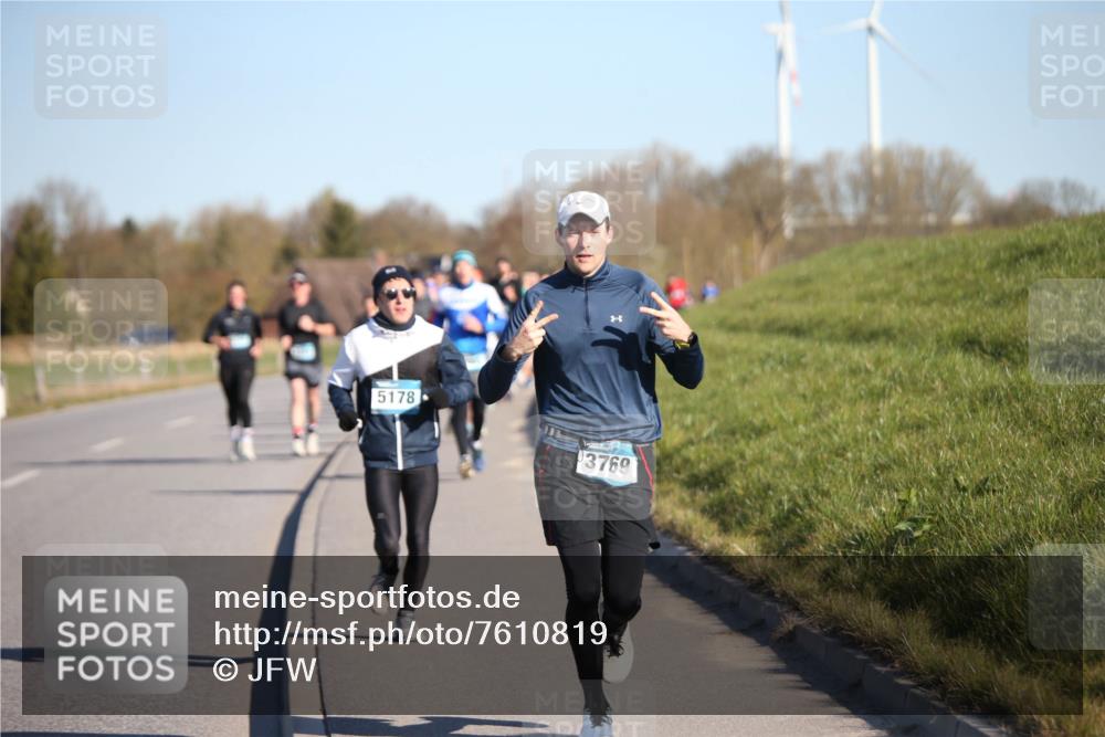 06.04.2025 - 44. Internationalen Wilhelmsburger Insellauf Jannik Wohlers http://msf.ph/oto/7610819 06.04.2025 09:26:31 Laufen 5178, 3769 meine-sportfotos.de