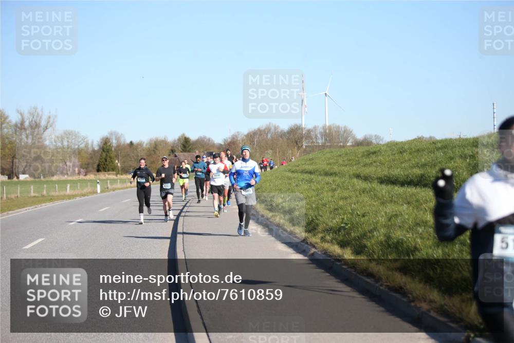 06.04.2025 - 44. Internationalen Wilhelmsburger Insellauf Jannik Wohlers http://msf.ph/oto/7610859 06.04.2025 09:26:34 Laufen 4283, 4449, 5095, 5 meine-sportfotos.de
