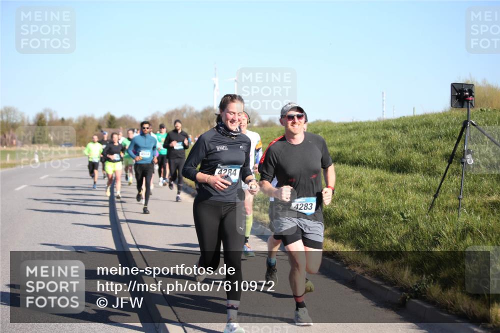 06.04.2025 - 44. Internationalen Wilhelmsburger Insellauf Jannik Wohlers http://msf.ph/oto/7610972 06.04.2025 09:26:40 Laufen 4504, 4284, 4283 meine-sportfotos.de